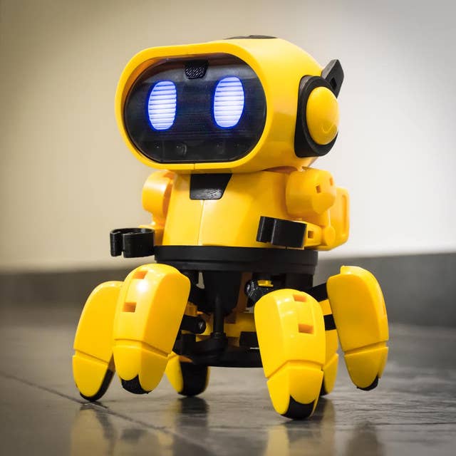 Tobbie el robot AI autodirigido amarillo