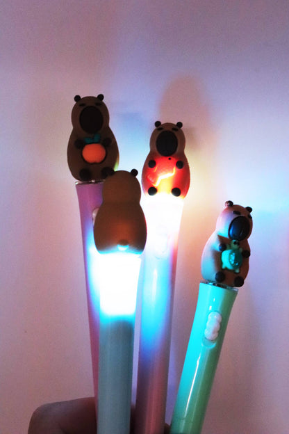 Colección de bolígrafos con luz LED de figuras de capibara - 36 uds