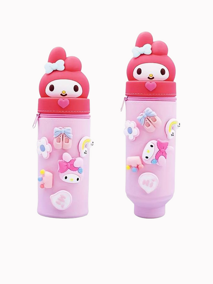 Estuche silicona con pines Sanrio